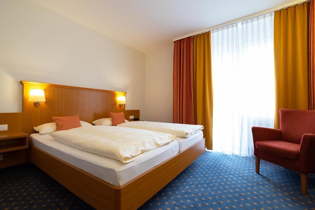 Hotel Am Steinberg Гільдесгайм Екстер'єр фото